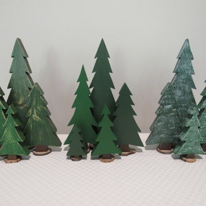 Choisissez votre finition Lot de 5 sapins de Noël décoratifs en bois En détresse, unie ou recouverte de neige Décoration de cabane rustique image 7