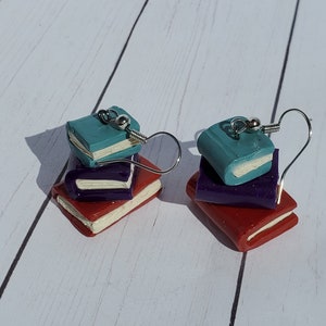 Book Earrings, Stack Of Book Earrings, Book Lovers Jewelry, Teacher Jewelry, Polymer Clay Jewelry