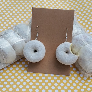 White Powdered Donut Earrings, White Donut Earrings, Powdered Donut Earrings, Donut Earrings, Snack Cake Earrings, Gifts For Her, Miniatures