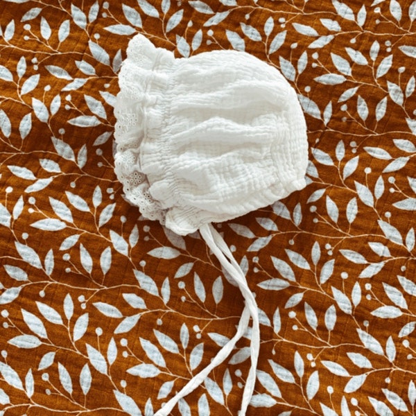 Off White Cotton | Muslin Baby Bonnet with delicate brim | bonnet for girl | ruffle brim bonnet |  vintage baby bonnet | natural clothes