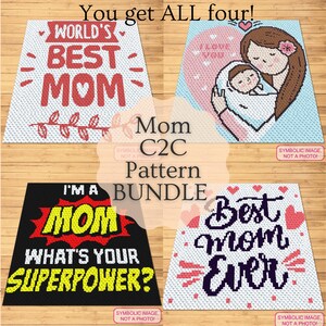 Pode incluir: Um pacote de quatro padrões de crochê com os textos "World's Best Mom", "I Love You", "I'm a Mom What's Your Superpower?" e "Best Mom Ever". Os padrões são em várias cores, incluindo vermelho, preto e azul.