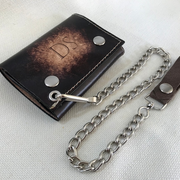 Chain wallet-Personalized FREE with Initials Names or Graphics-full grain leather trifold-Wallet chain-Great gift for him-handmade