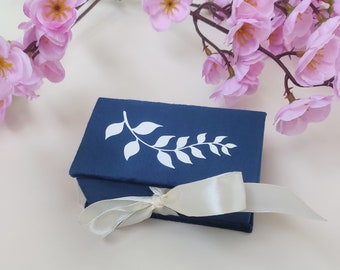 Handmade Custom Small Velvet Money Gift box with Leaf Ornament, Wedding, Birthday gift idea, Gift box