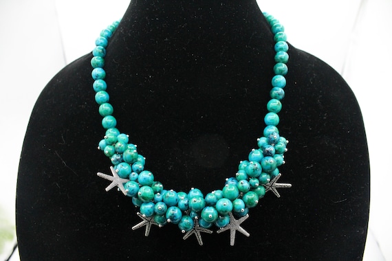 Turquoise gemstone necklace