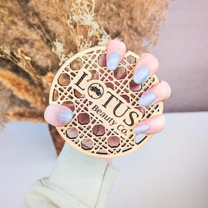 Engraved Wooden Nailfie Display, Nail Photo Prop for Nail Technicians, Beauty Salon Branding, Nail Artist Hand Plate for Nail Pictures