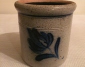 Nice Vintage Rowe Pottery Stoneware Crock With Flower