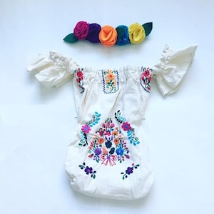 Mexicaanse off-shoulder babyromper
