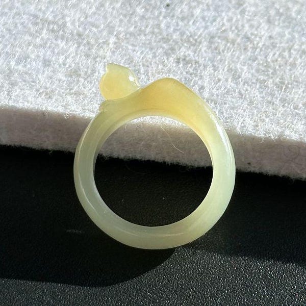 US Size 7, Certified Natural Warm White and Sugar Nephrite Jade Carved Cat Ring, 天然糖白玉手工雕刻小猫戒指