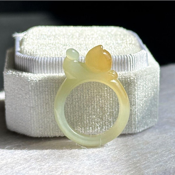 US Size 7, Certified Natural Warm White and Sugar Nephrite Jade Carved Cat Ring, 天然糖白玉手工雕刻小猫戒指
