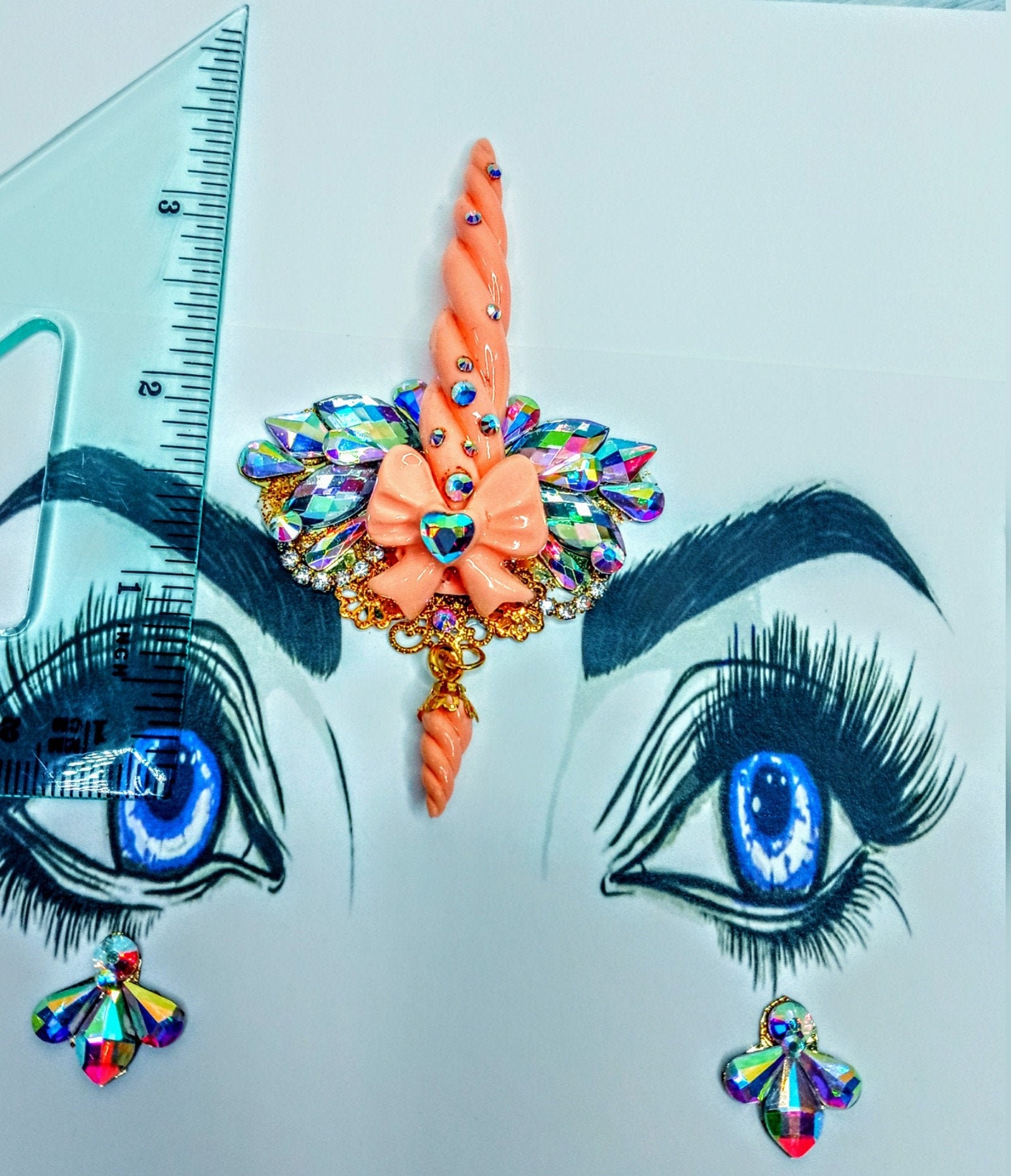 clusters costume. face painter face jewels festival unicorn horns cute