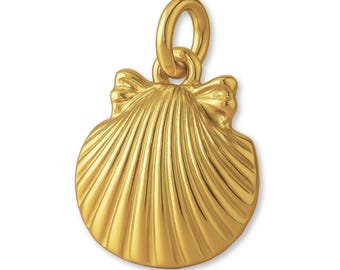 Solid 9ct Yellow Gold Cockle Beach Shell Charm - Nautical & Sea Charms - 9k / 375 Gold Necklace, Bracelet and Earring Charm