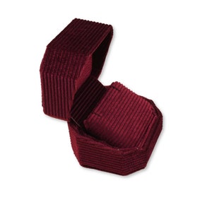 Necklace Pendant Box - Maroon | Fine Jewellery Boxes | Luxury Velvet Corduroy Jewellery Packaging | Professional Jewellery Storage