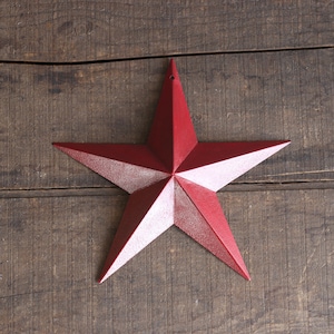 Red Barn Star, 5 or 8 inch Metal Wall Star, Custom Painted Star Ornament, Primitive Decor