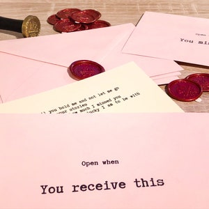 Set di lettere rosa "Apri quando" / Buste vintage sigillate in ceralacca, biglietti d'amore personalizzati, regalo personalizzato fatto a mano per relazioni a distanza