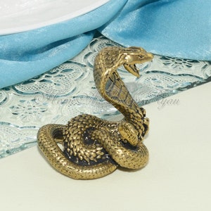 Brass Cobra Knob Antique bronze Solid Brass Knob Kitchen Cabinet Handle Pull Knob Brass Drawer pull Dresser Handle Unique Furniture Hardware