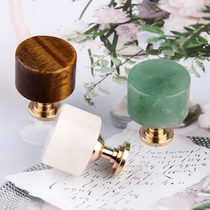 Gemstone handle/Natural Ore handle/semi precious stone knob/Drawer Pulls/Cabinet Pulls/Wardrobe Pull/dresser knob/ Furniture Hardware