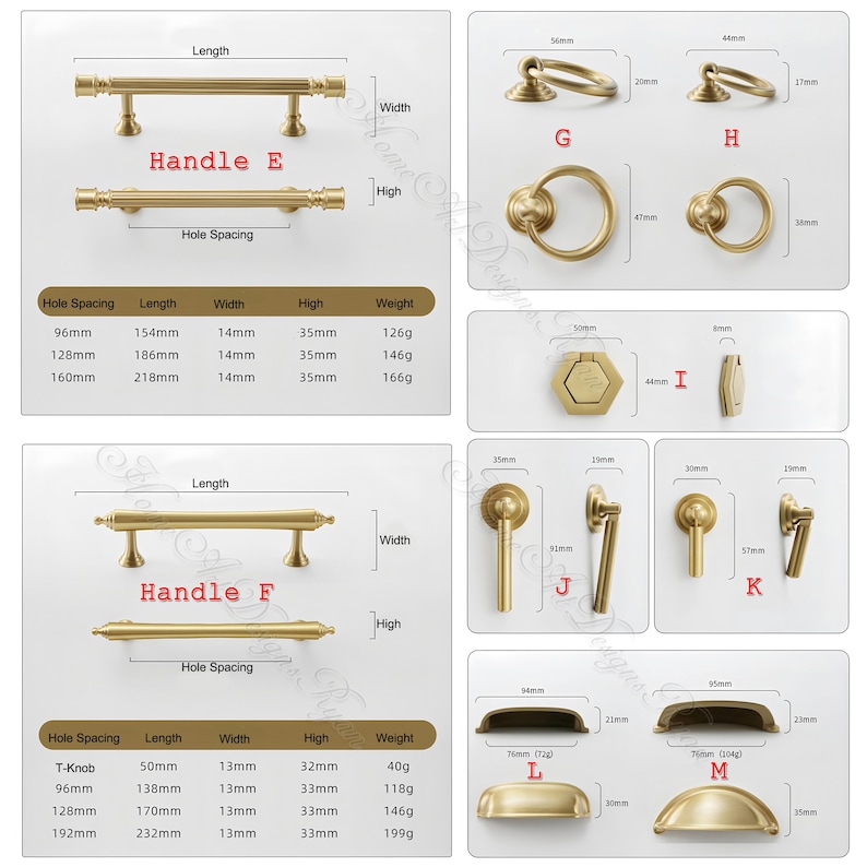 Puede incluir: Una colecci&oacute;n de herrajes para armarios en tono lat&oacute;n, que incluye tiradores, pomos y jaladeras. La imagen muestra varios dise&ntilde;os con medidas en mil&iacute;metros y gramos. Los estilos incluyen tiradores de barra, tiradores de anillo y tiradores de copa.