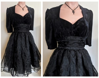 Sarah Caproon's favorite items - Etsy