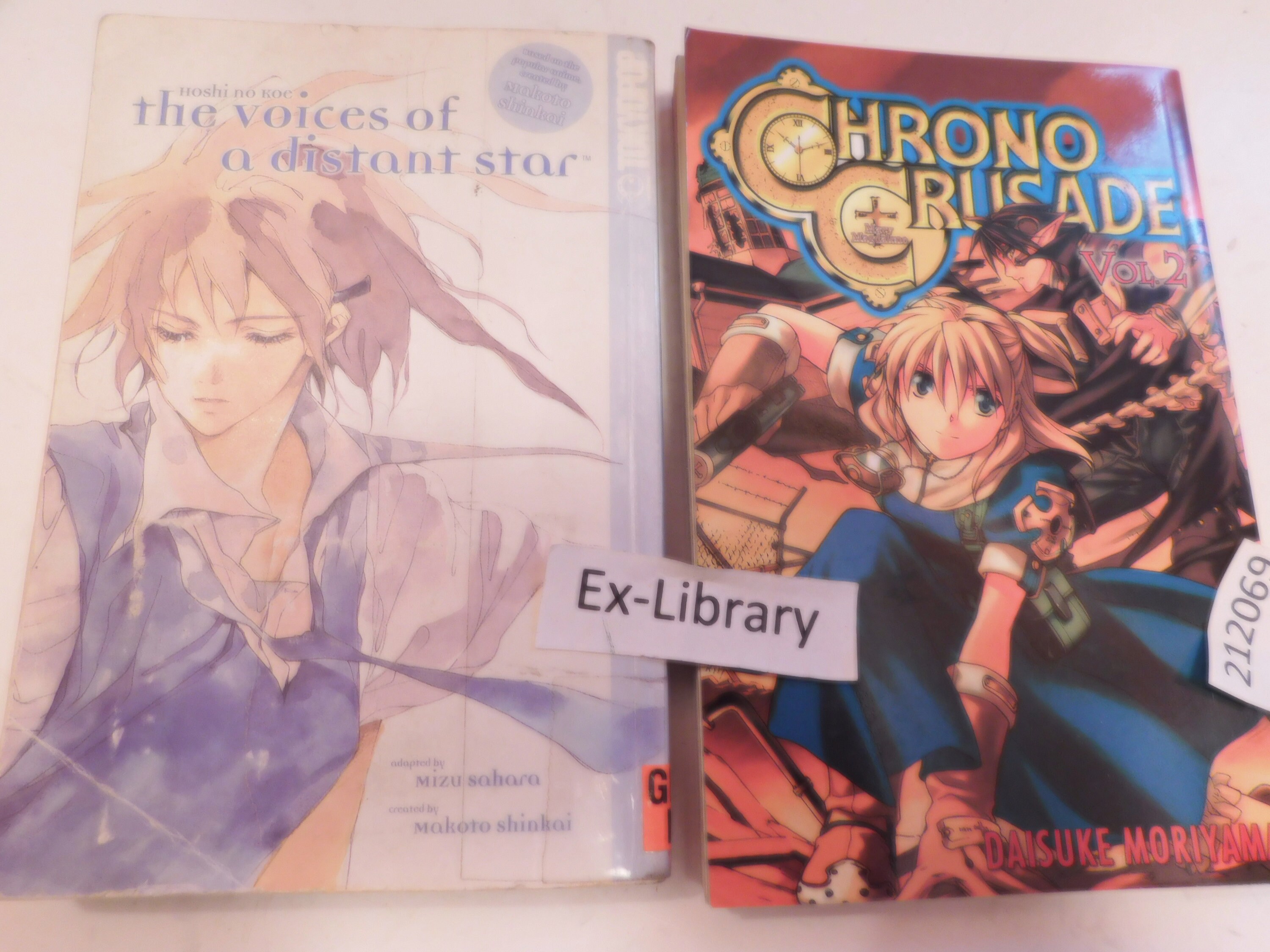 2169 2 Used Graphic Novels The Voices Of A Distant Star Etsy