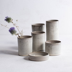 Aardewerk Vaas, Keramische Vaas, Vaas voor Bloemen, Moderne Vaas, Aardewerk Gift, Grijze Vaas, Minimalistische Vaas, Modern Aardewerk, Steengoed Vaas, Uniek