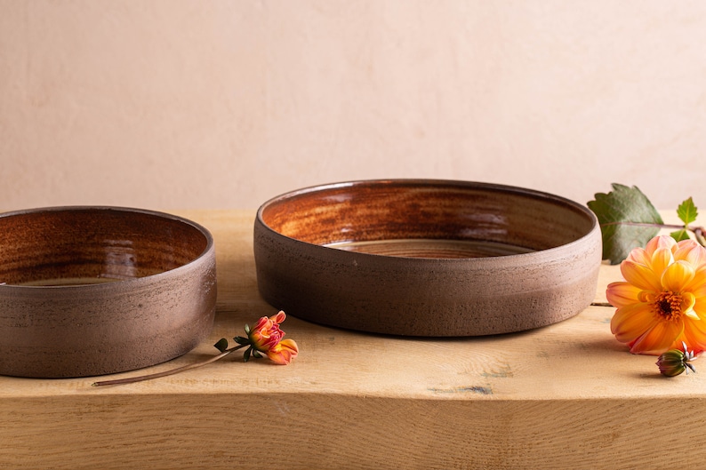 Pottery Large Pie Baking Dish, Round Baking Pan, Oven to Table Serving Dish, Rustic Ceramic Pasta Bowl, 9.5 Cake Baking Dish, Fruit Bowl Brown