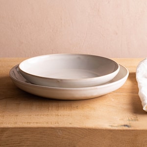 Piatto da pranzo o insalata in ceramica bianca grande fatta a mano, piatti per stoviglie - piatti da pranzo di dimensioni 2, set di piatti in ceramica