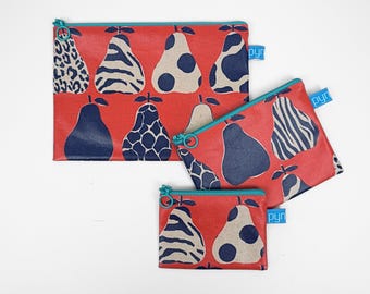 small zippered pockets