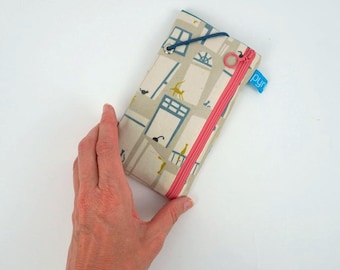 Custom-made mobile phone case with additional zippered pocket