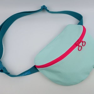 Bauchtasche, Hipbag