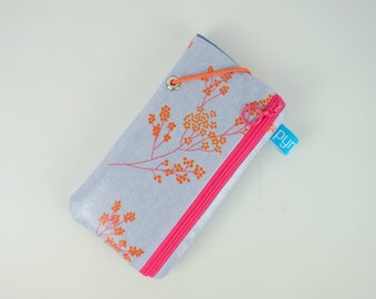 Custom-made mobile phone case with additional zippered pocket