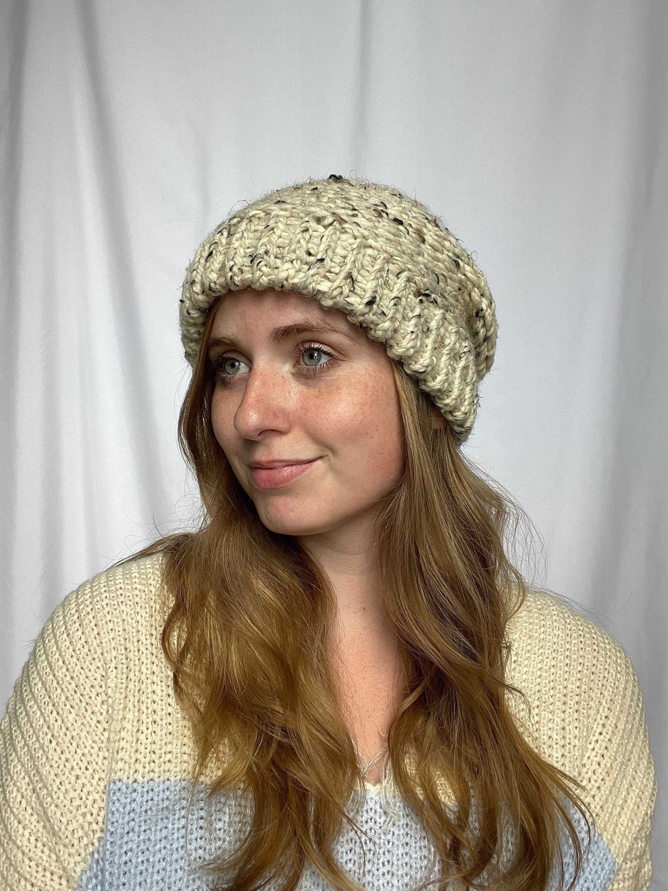 NEW Handmade Cream off white Chunky Knit Wool Acrylic Slouchy Toboggan Beanie Willow Cream | Off White Beanie Chunky Knit – Will & Bear Japan main image 4