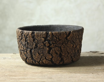 Natural rustic stoneware pot for cactus, succulents, caudex, lithops, handmade very artisanal, size: 16.5 cm (width) 8.5 cm (height)