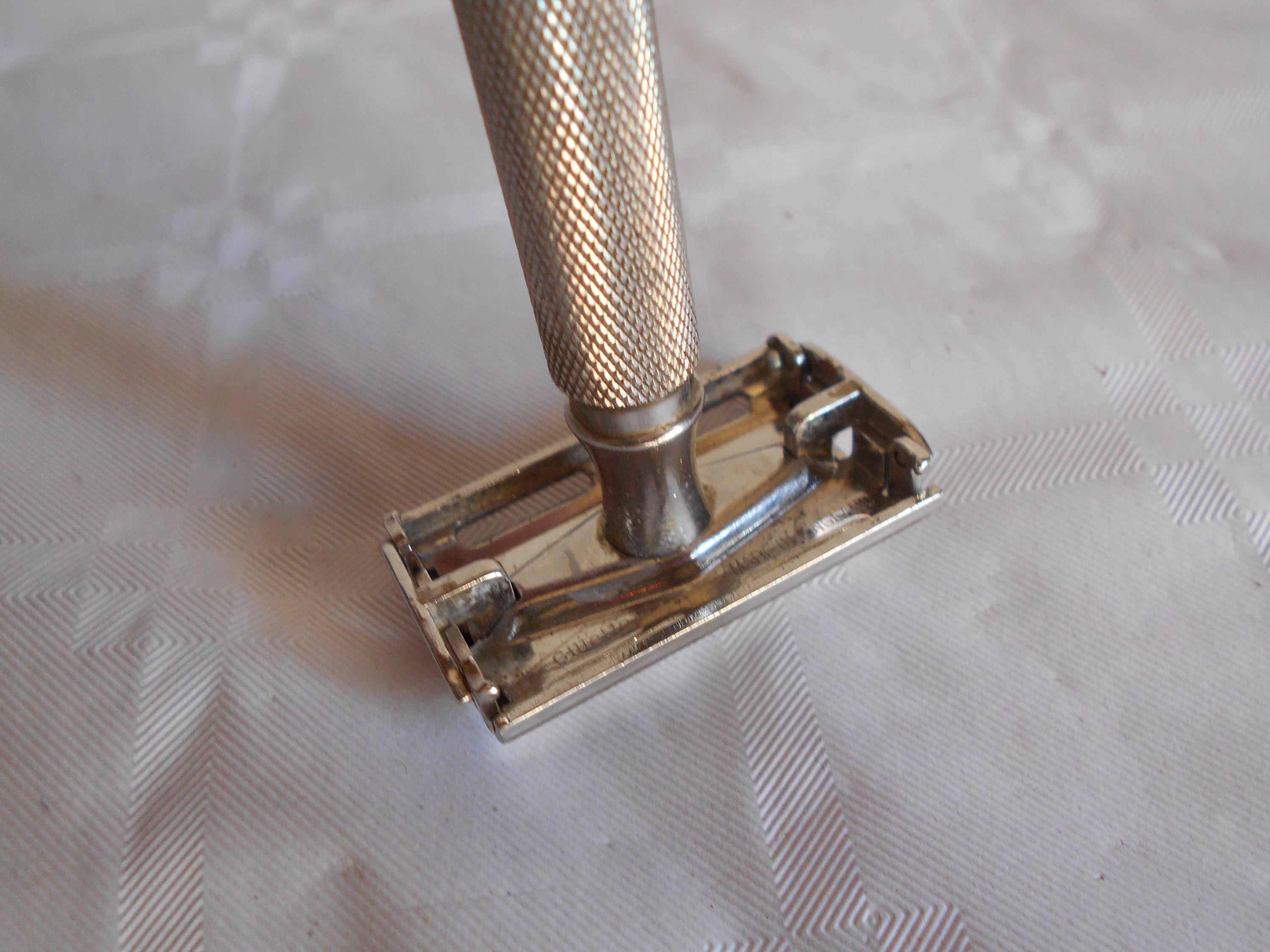 Vintage Safety Razor 1950s Gillette Rocket Razor TTO Heavy English ...
