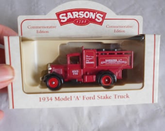 Dinky Toys Meccano France 32 AB Tracteur Panhard Bâché SNCF échelle 1:43 Vintage