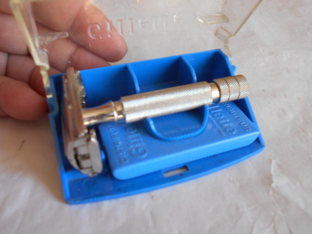 Vintage Safety Razor 1950s Gillette Rocket Razor TTO Made in England ...