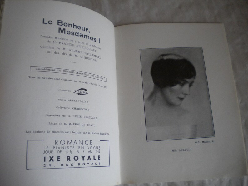 Vintage Programme Theatre Des Bouffes Parisiens 1933/34 Cover - Etsy