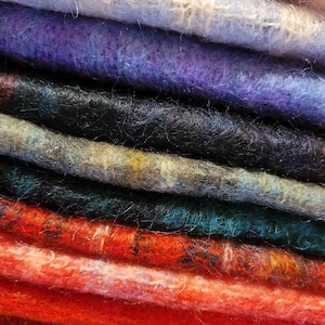 MOHAIR CLOUDS WOOL, lana, gomitoli di mohair, resti, ritagli di lana.