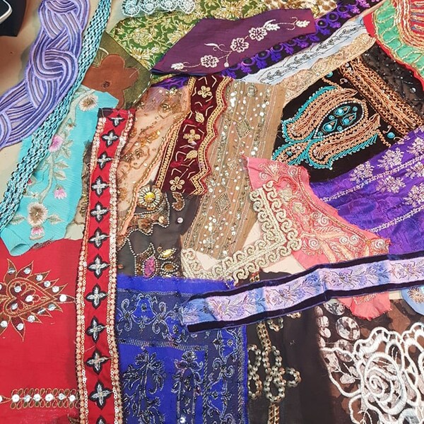 CRAZY,40 pieces,indian FABRICS REMNANTS Boho Bohemian  , Swatches Samples for projects , patchwork, vintage embroidery