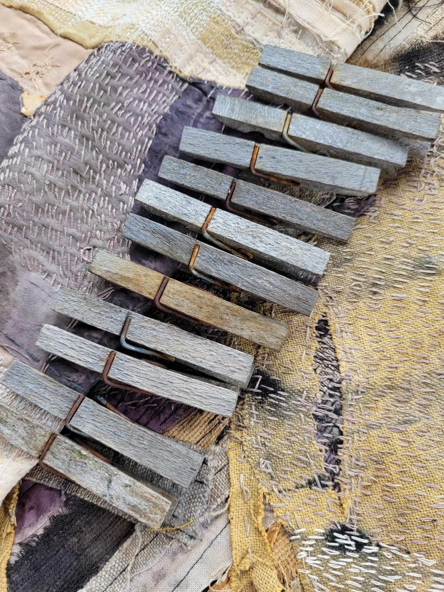 OLD WODEN CLIPS 12 Weathered Wood ,clothespins,pegs,decorative Holder ...