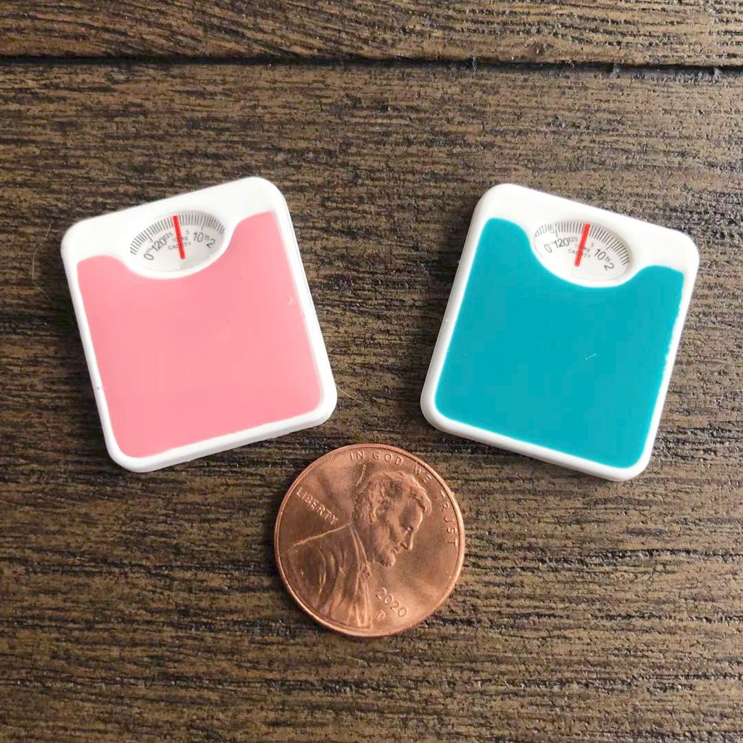 1:12 Miniature Weight Scale | Dollhouse Mini Bathroom Decor | Realistic  Scale | 1/12 Realistic Minis | Tiny Dollhouse Pink or Blue Scale