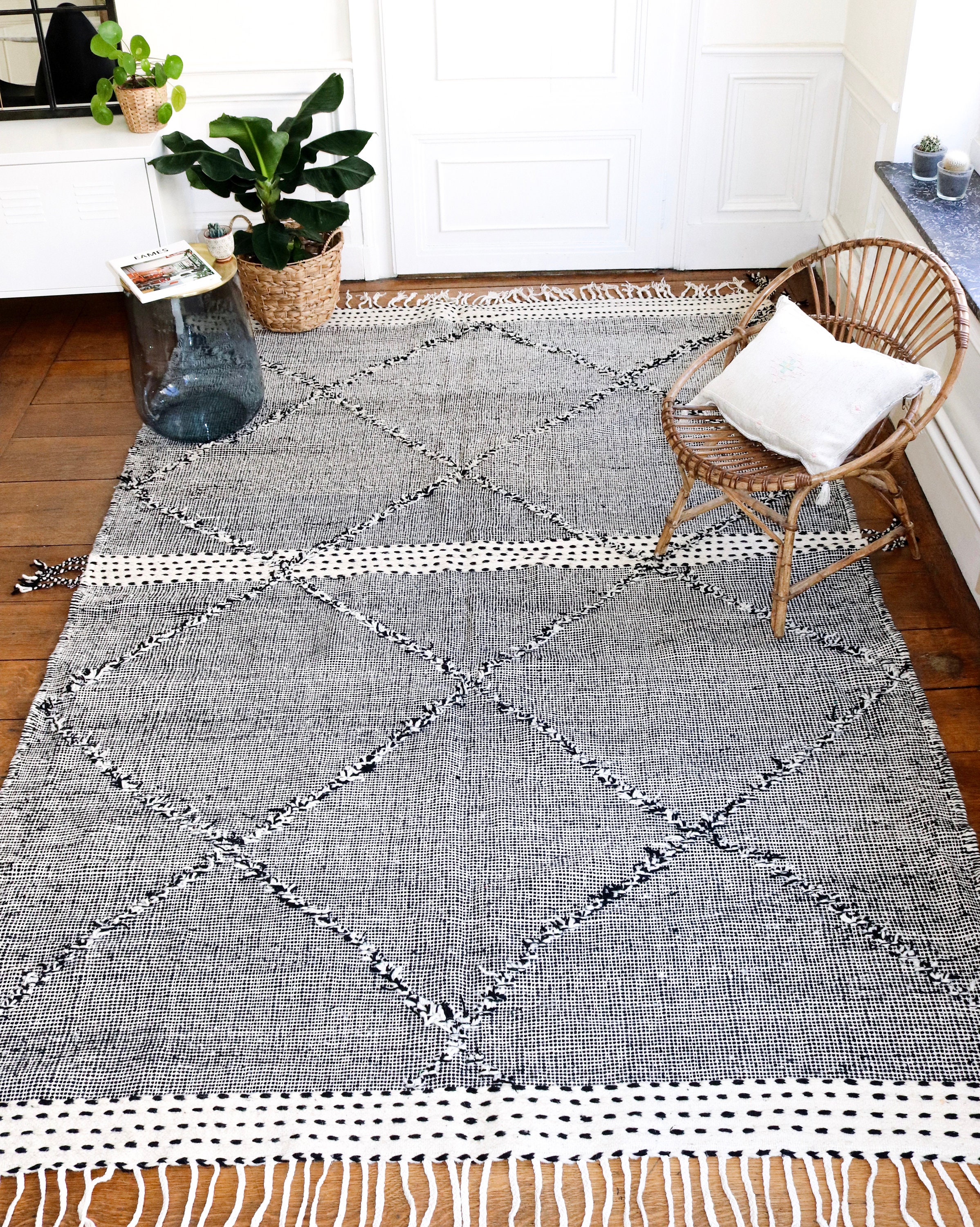 Ayeli - Tapis Berbère Zanafi Noir et Écru 190 X 280 cm