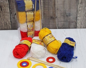 Children/'s Beginners Crochet Kit Wooden Buttons Pom Pom Maker Craft Bundle