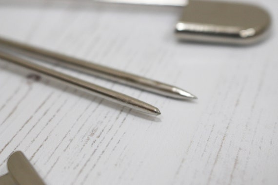 Extra Large Giant Jumbo Laundry Safety Pins 4 & 5 Inch 110mm & 128mm x2 Pins Extra Large Giant Jumbo Laundry Safety Pins 4 & 5 Inch 110mm & 128mm x2 Pins