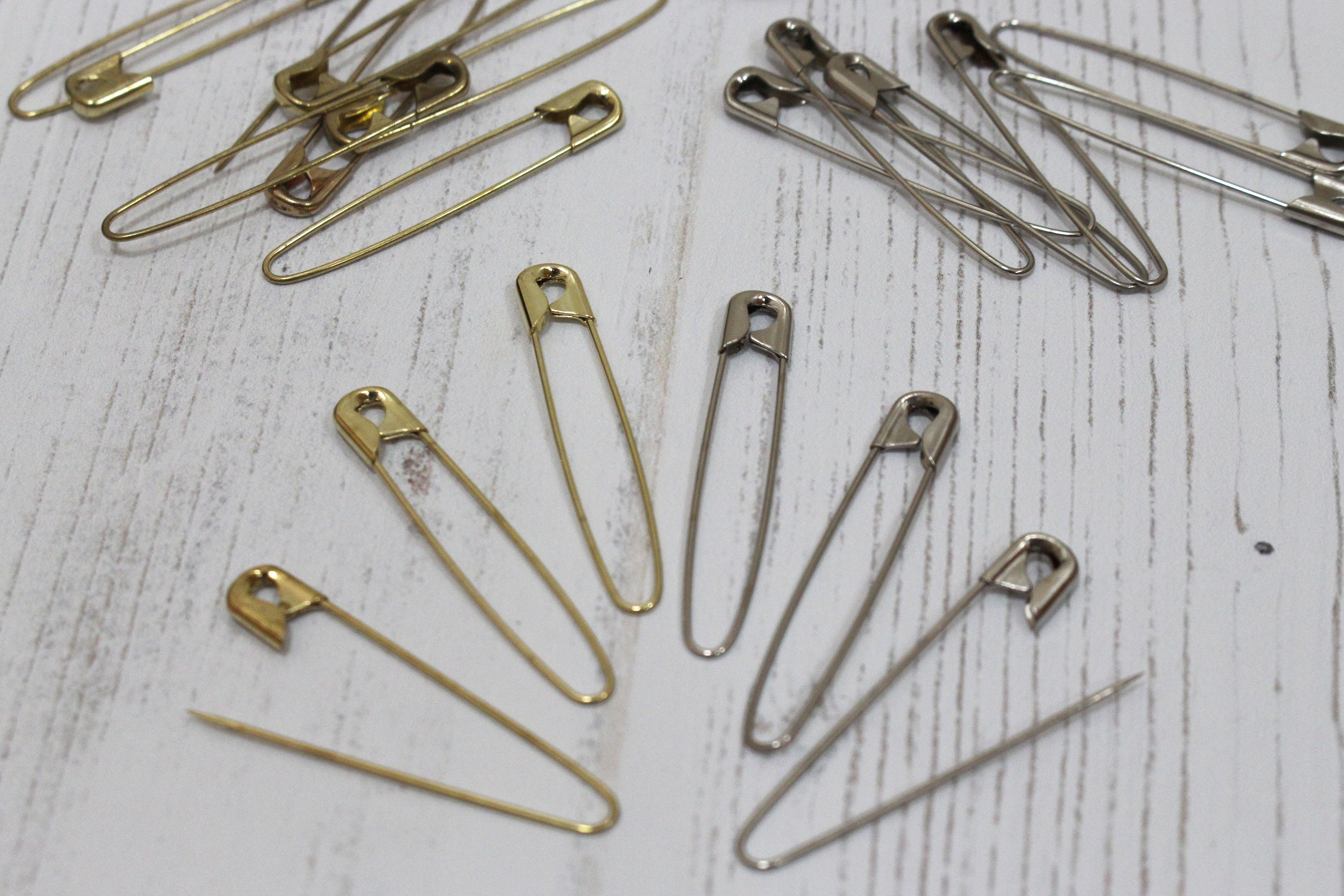 Brass Coiless Safety Pins - Small - TUTTO (Isager)