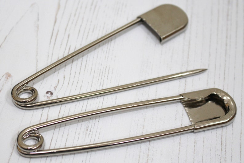 Extra Large Giant Jumbo Laundry Safety Pins 4 and 5 Inch 110mm and 128mm x2 Pins 4 inch (110mm) x 2