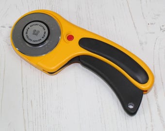 OLFA Rotary Cutter Deluxe 45mm 60mm for Paper, Craft & Sewing