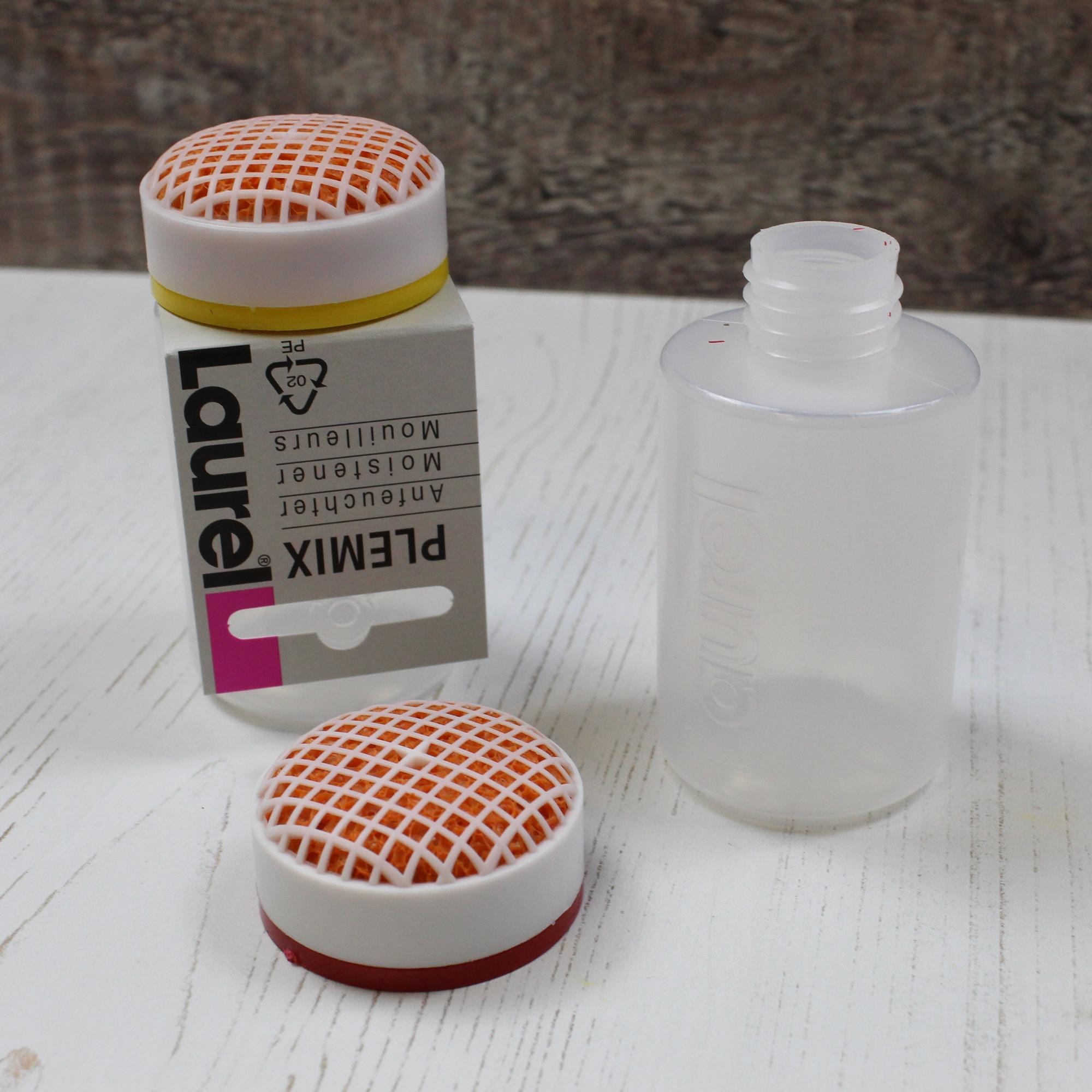 Plemix Laurel Plemix Moistener Damp Sponge Bottle Sticking Envelopes Money X2 ...