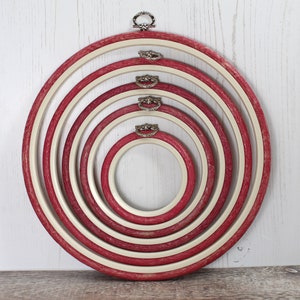 Nurge Embroidery Flexi Hoop Round Cross Stitch Display Red in 3 Sizes
