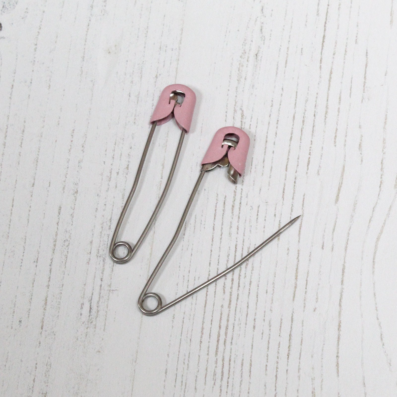 Quality Nappy Pins Baby Safety Snap Lock Metal Cap Diaper Pins in 3 Colours  