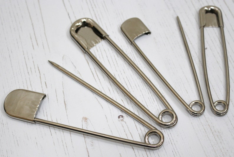 Extra Large Giant Jumbo Laundry Safety Pins 4 and 5 Inch 110mm and 128mm x2 Pins image 1